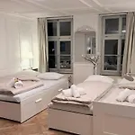 Traditional Old Town In Perfect Location Apartament