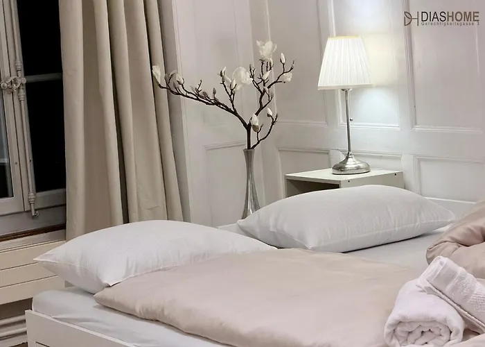 Traditional Old Town In Perfect Location Apartament *